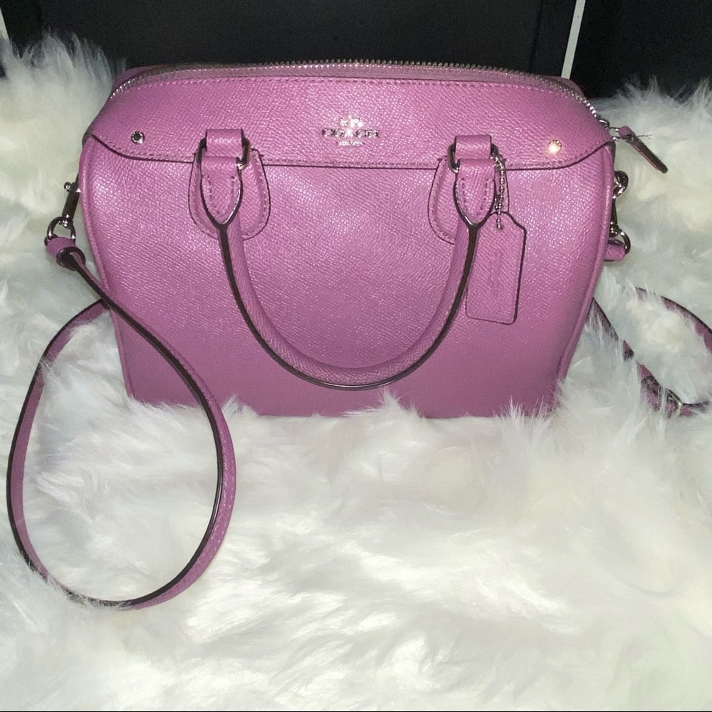 🌸purple Coach crossbody bag💜